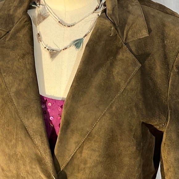 suede coat, sophisticated dark olive green color - EUC - Picture 4 of 14